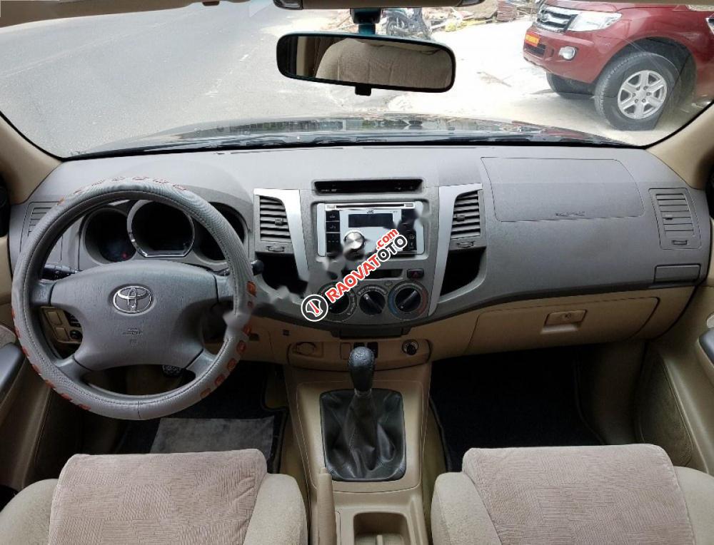 Cần bán gấp Toyota Fortuner 2.5G MT đời 2011, màu đen-5