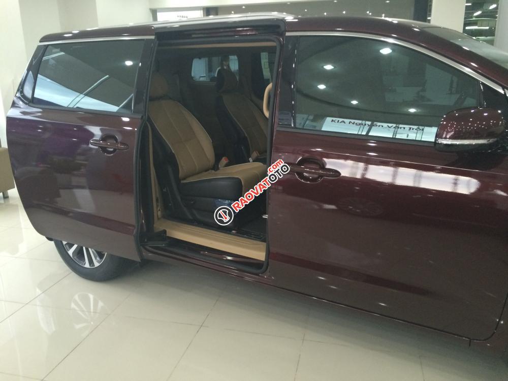 Chỉ 12 triệu/tháng có ngay xe Kia Sedona-8