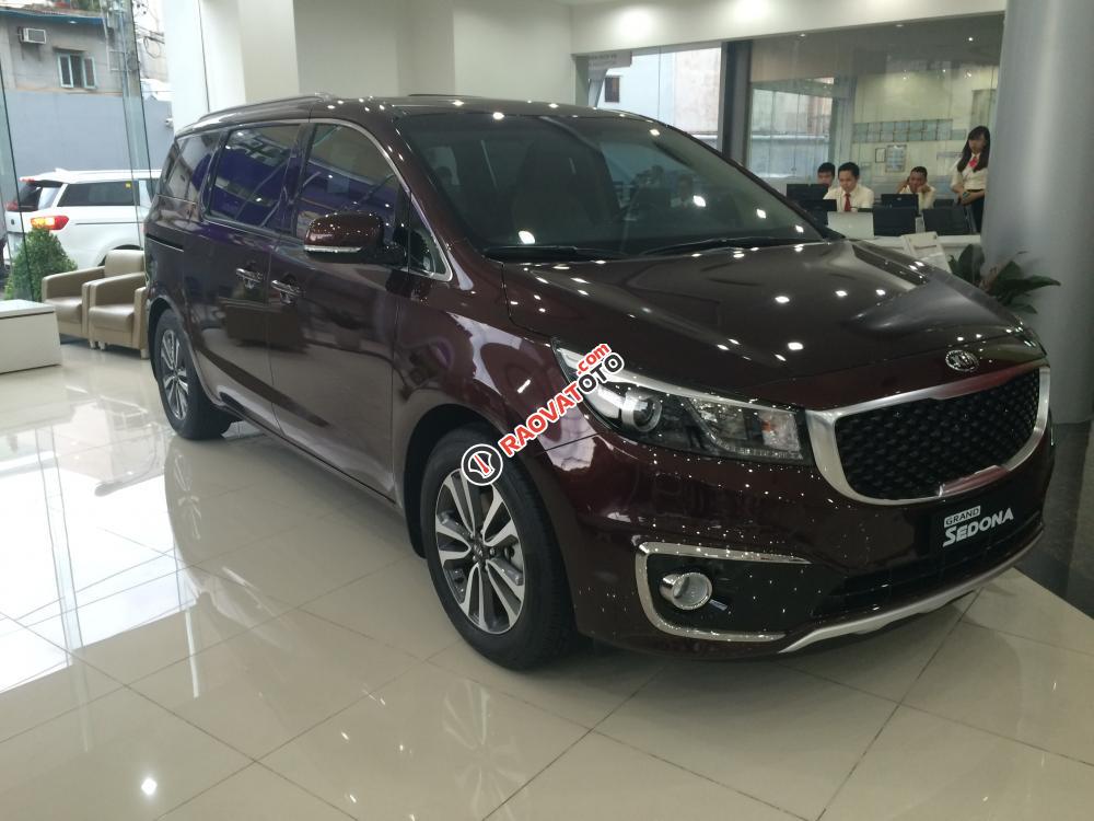 Chỉ 12 triệu/tháng có ngay xe Kia Sedona-1