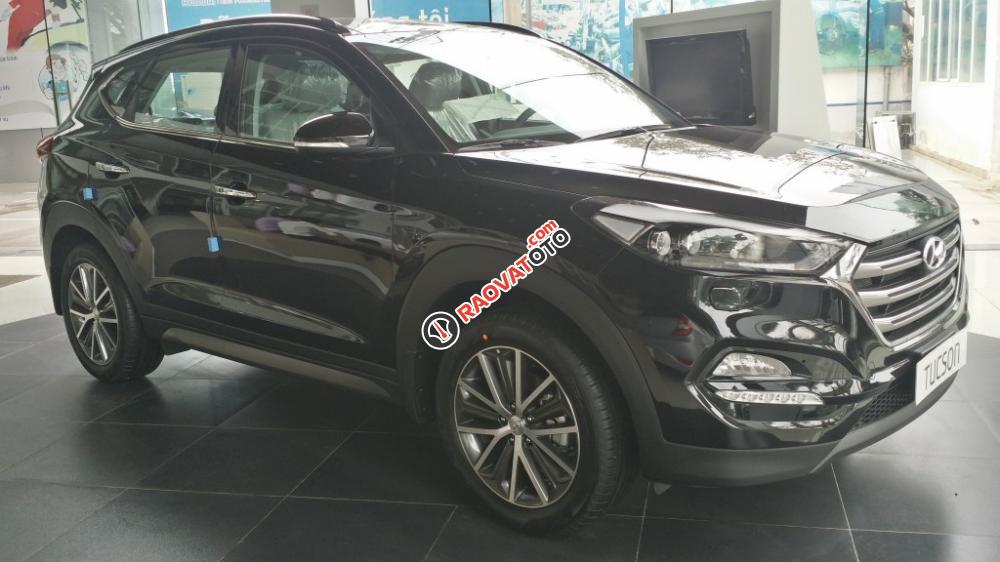 Hyundai Lạng sơn_Tucson khuyến mại tháng 12 lên đến 40 triệu đồng, năm 2017, màu trắng-0