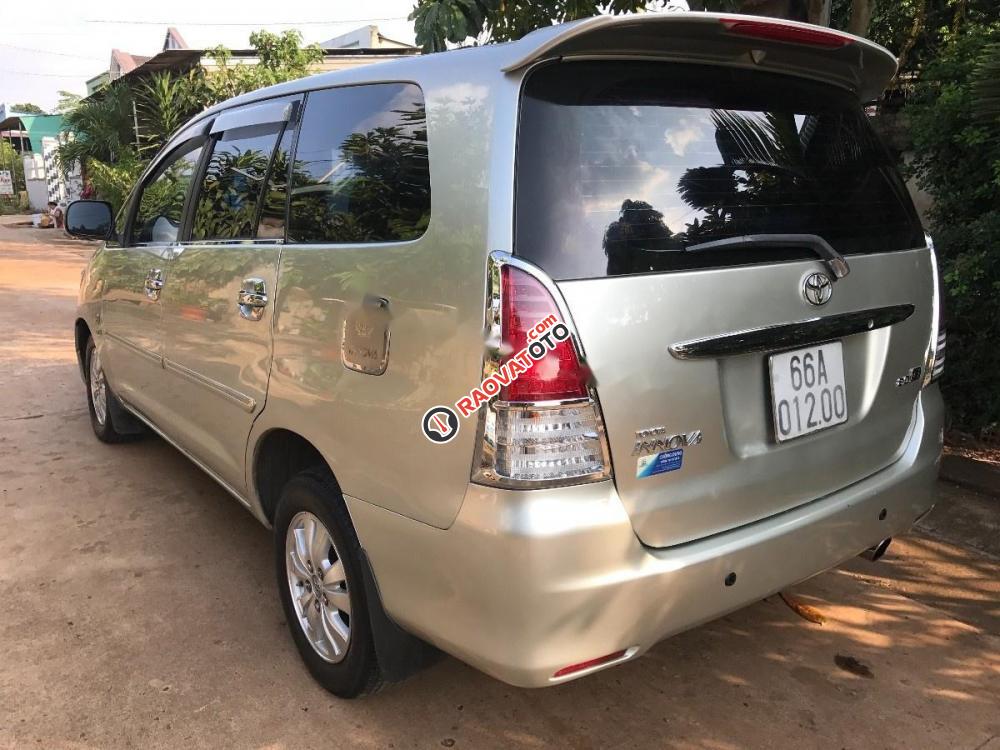 Bán xe Toyota Innova G 2007, màu bạc giá cạnh tranh-7