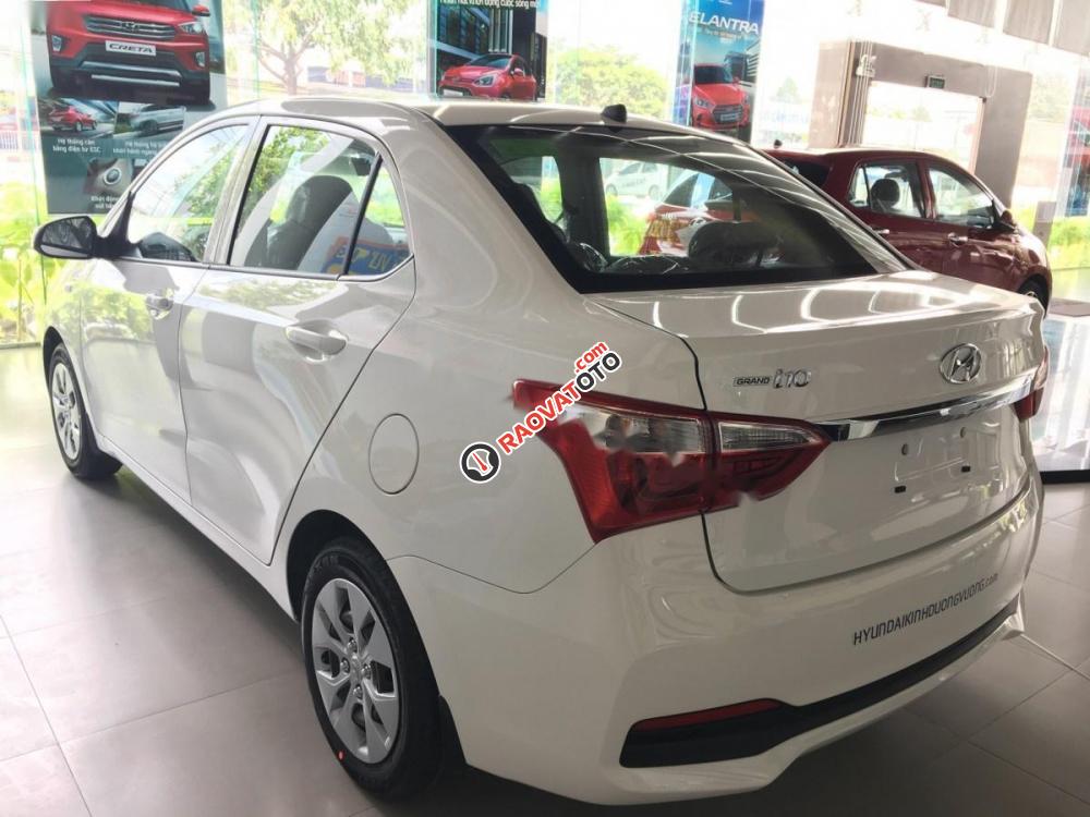 Cần bán Hyundai Grand i10 1.2 MT Base đời 2017, màu trắng, giá chỉ 350 triệu-4