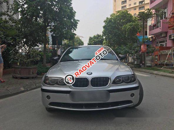 Cần bán lại xe BMW 3 Series 318i sản xuất 2005-6