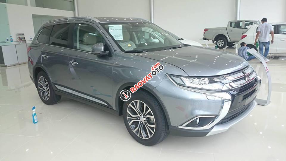 Xe SUV Outlander 2.0l nhập nguyên chiếc, xe model 2018, màu xám giao ngay 0982.455.567-0