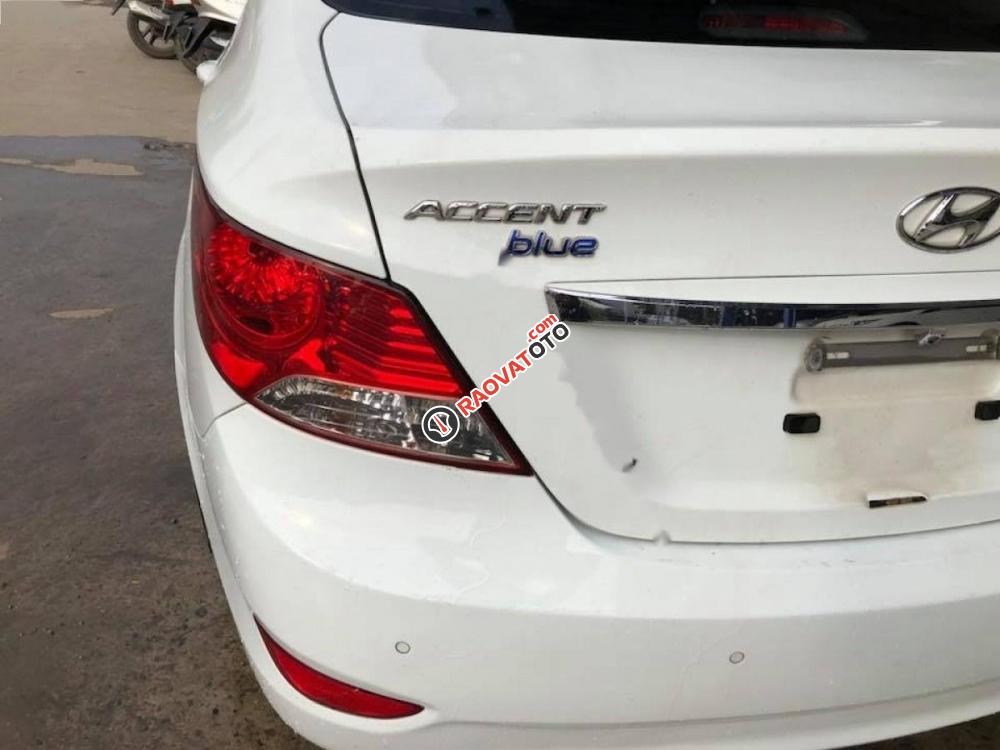 Bán ô tô Hyundai Accent 1.4AT đời 2013, màu trắng, nhập khẩu, chính chủ-4