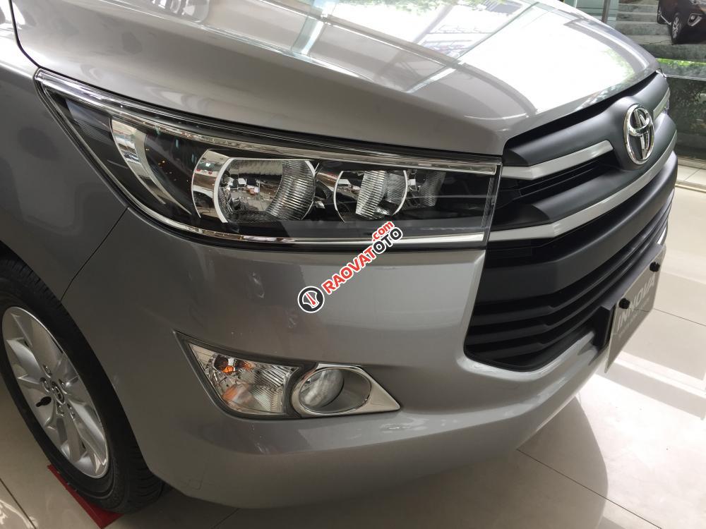 Toyota Innova E 2018, chỉ còn 707 triệu, giá tốt nhất thị trường, lh: 0912527079-1