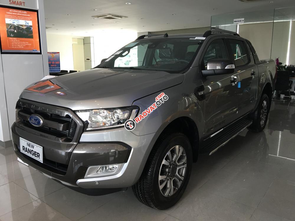 Ford Ranger 2017 phiên bản Wiltrak 3.2 màu bạc, hỗ trợ giao xe, hỗ trợ trả góp-0