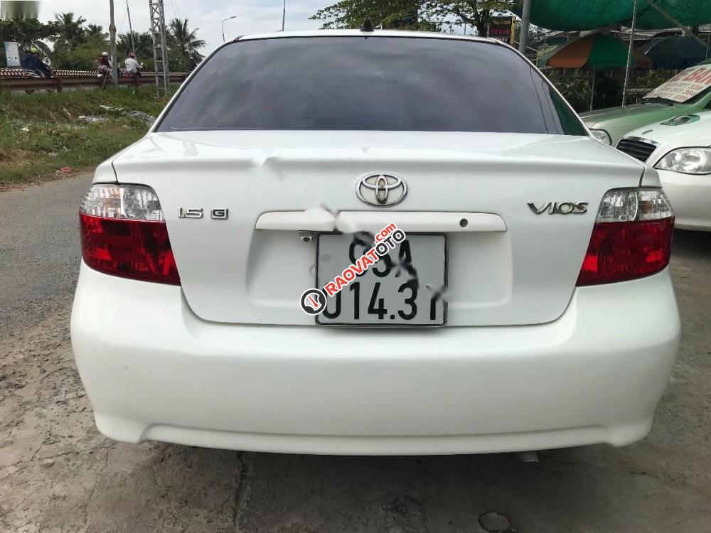 Cần bán Toyota Vios G năm 2004, màu trắng-3