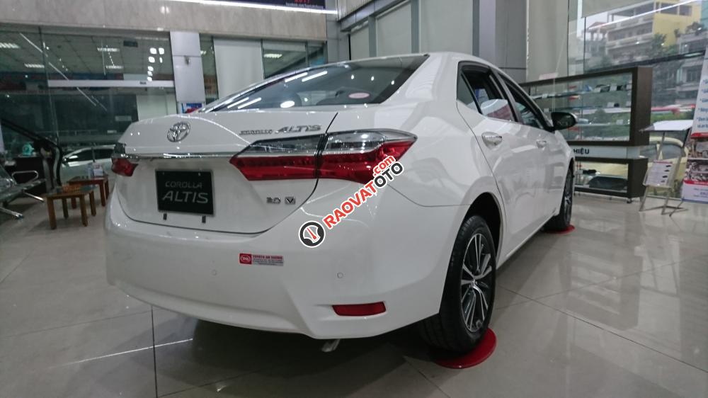 Bán Toyota Altis 2.0V Luxury 2018, đẳng cấp trong phân khúc, an toàn tuyệt đối, sở hữu ngay với 10% trả trước-2