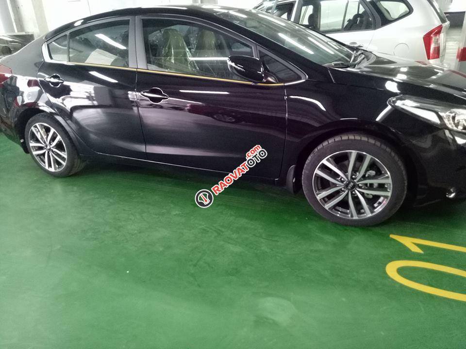 Kia Cerato 1.6AT, hỗ trợ giao xe ngay, chỉ cần đưa trước 197 triệu, LH 0938603059-0