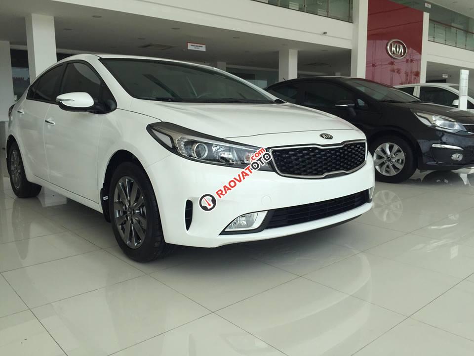 Kia Cerato 1.6 MT 2018 giá tốt nhất thị trường, 530tr đủ tất cả các màu, liên hệ để có thể hỗ trợ thêm mâm 17-4