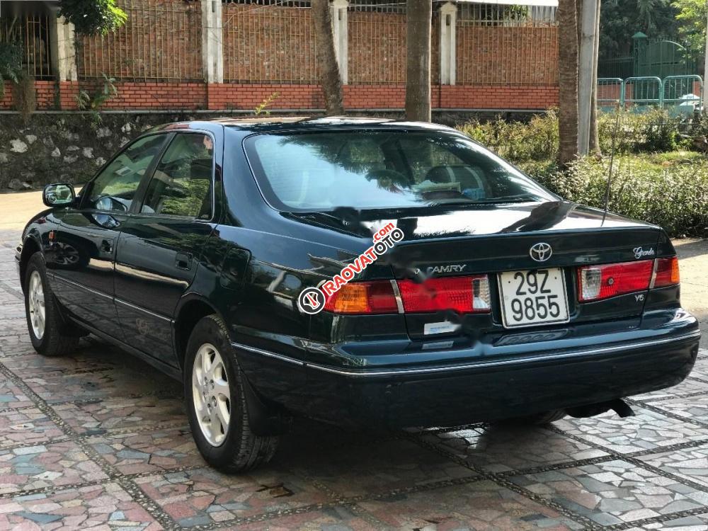 Bán Toyota Camry sản xuất 2002, nhập khẩu nguyên chiếc-4