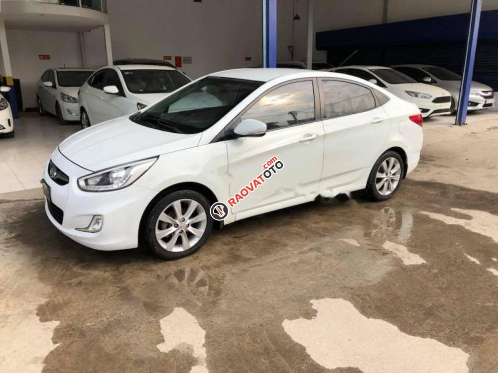 Bán ô tô Hyundai Accent 1.4AT đời 2013, màu trắng, nhập khẩu, chính chủ-0