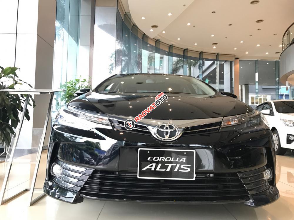 Bán Toyota Corolla Altis 2.0V CVT Sport đời 2018, Khuyến mãi tiền mặt và phụ kiện bảo hiểm, Km cực lớn-1