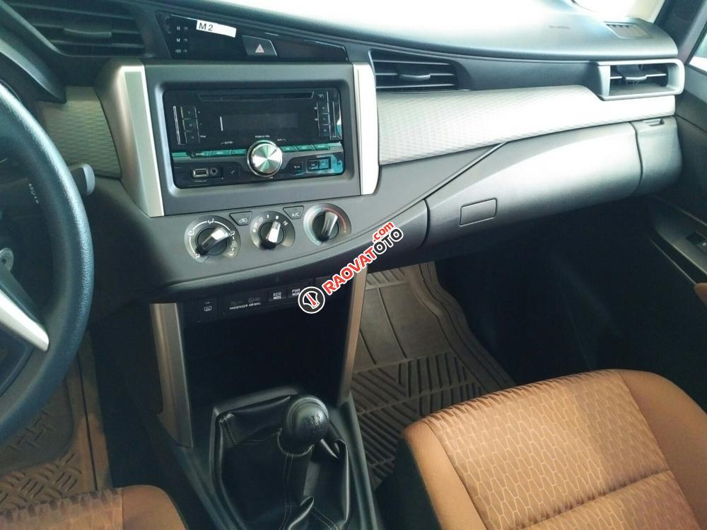 Bán Toyota Innova 2.0E MT 2018 - Ưu đãi bảo hiểm, phụ kiện - 230 triệu lấy xe - Liên hệ 0902336659-5