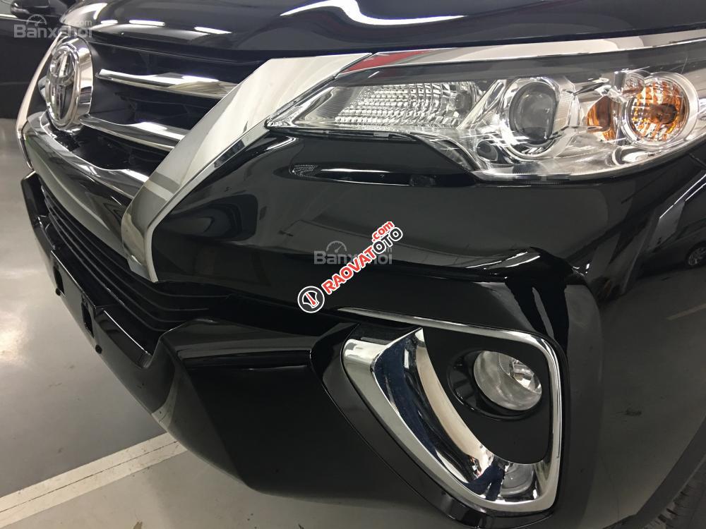 Giao ngay Fortuner máy xăng, 1 cầu, số tự động, giá tốt nhất KV Nghệ - Tĩnh. LH Toyota Vinh 09.1900.5676-10