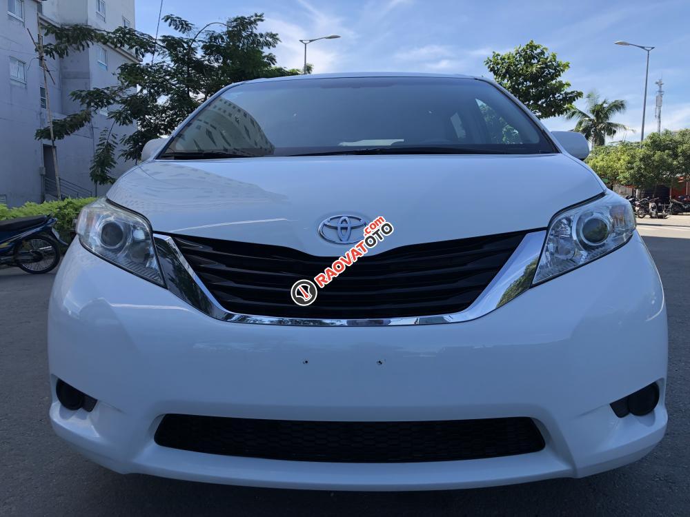 Xe Toyota Sienna LE 2.7 FWD AT sản xuất 2012, màu trắng, xe nhập số tự động-5