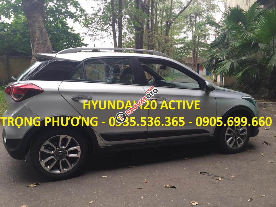 Bán Hyundai i20 Active 2017 trả góp Đà Nẵng, màu bạc, LH: Trọng Phương - 0935.536.365-1