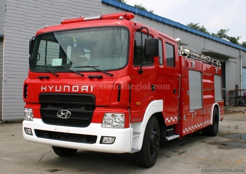 Bán Hyundai HD đời 2017, màu đỏ, nhập khẩu nguyên chiếc-4