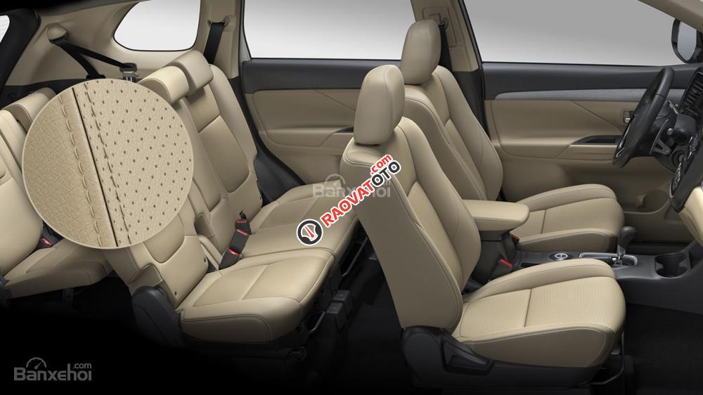 Mitsubishi Outlander 2.4 - Khuyến mại khủng. 0979.012.676-2