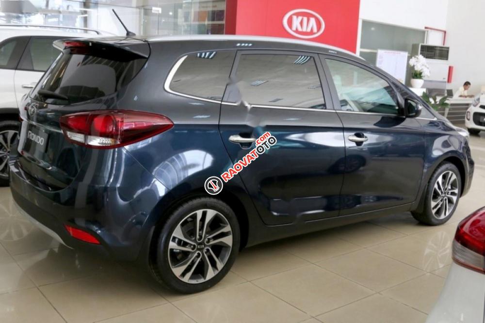 Cần bán Kia Rondo năm 2017, màu xanh lam-4