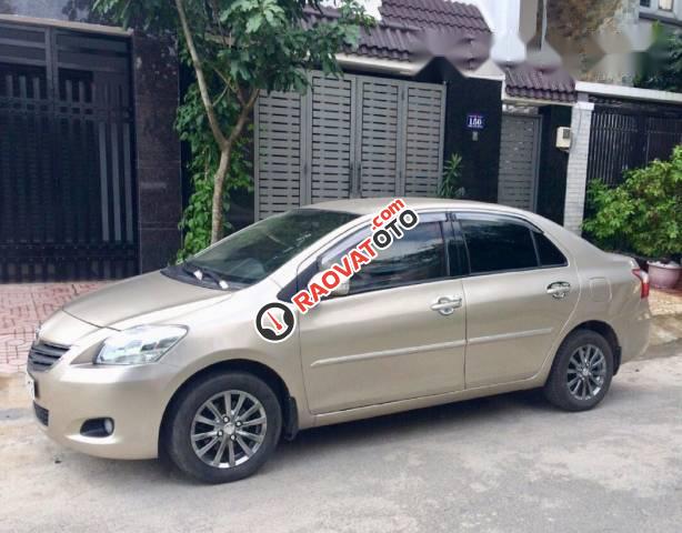 Cần bán gấp Toyota Vios đời 2010 xe gia đình-0