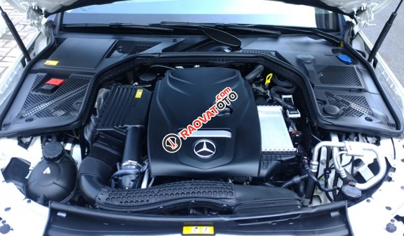 Cần bán Mercedes C250 Exclusive đời 2016, màu trắng - Thanh toán 500 triệu rinh xe về ngay-22