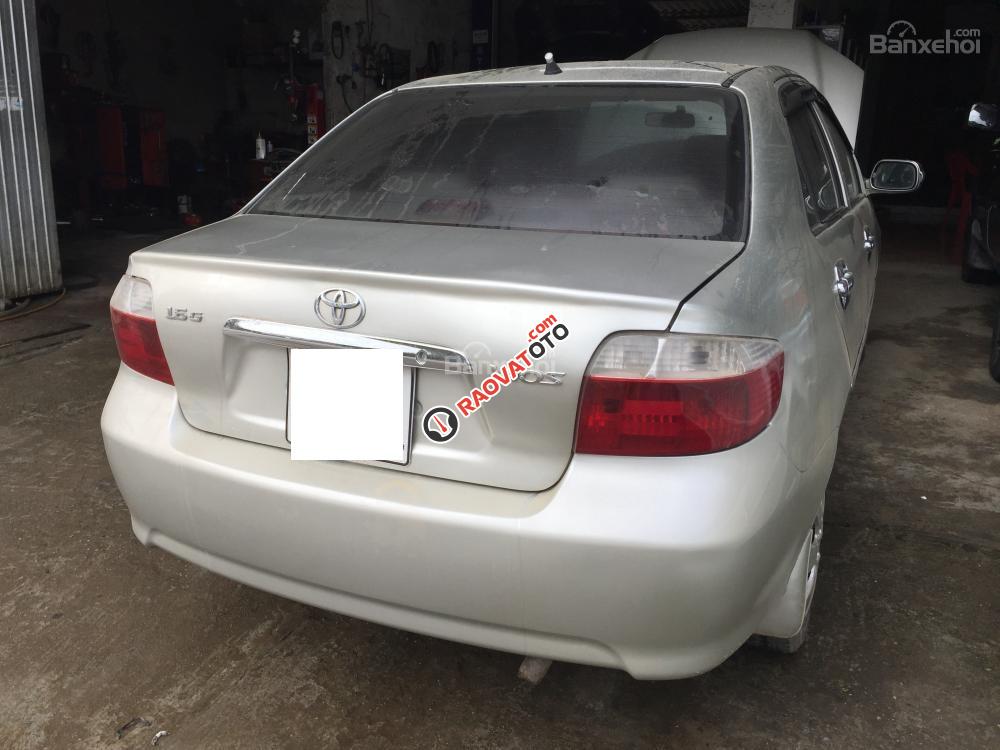 Bán xe Toyota Vios năm 2005, màu bạc, giá tốt-1