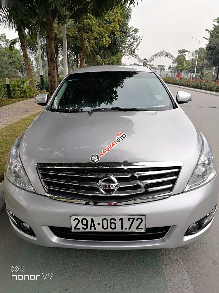 Cần bán gấp Nissan Teana đời 2010, màu bạc, nhập khẩu nguyên chiếc, chính chủ-0