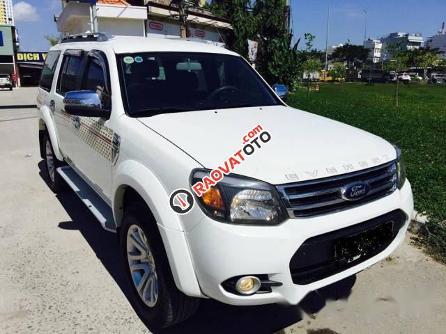 Bán xe Ford Everest 2.5L sản xuất 2014, màu trắng xe gia đình, 640tr-0