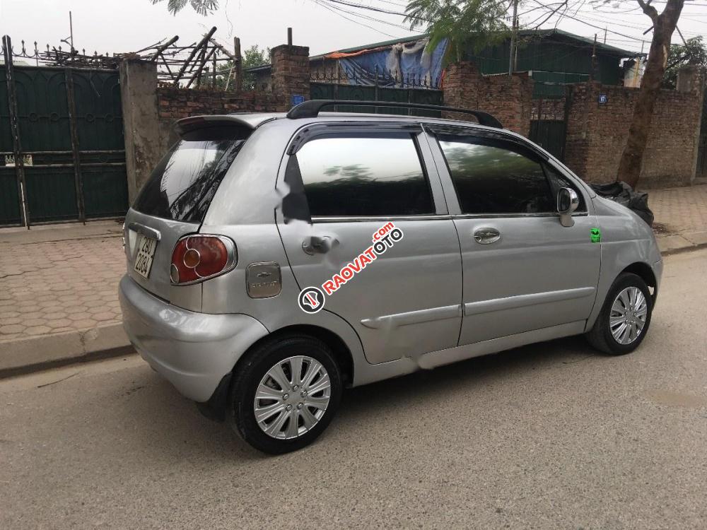 Bán xe Daewoo Matiz SE đời 2004, màu bạc, giá chỉ 65 triệu-3