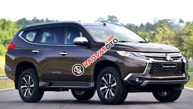 Bán xe Pajero Sport 2017 nhập khẩu, giao xe ngay, thủ tục nhanh, hỗ trợ vay lên đên 80 %, LH Quang: 0905596067-0