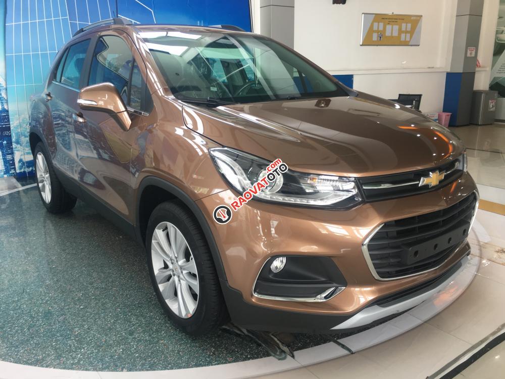 Chevrolet Trax 1.4L Turbo 2017, nhập khẩu nguyên chiếc, xe đủ màu, xe giao liền, hỗ trợ vay lãi suất thấp-1