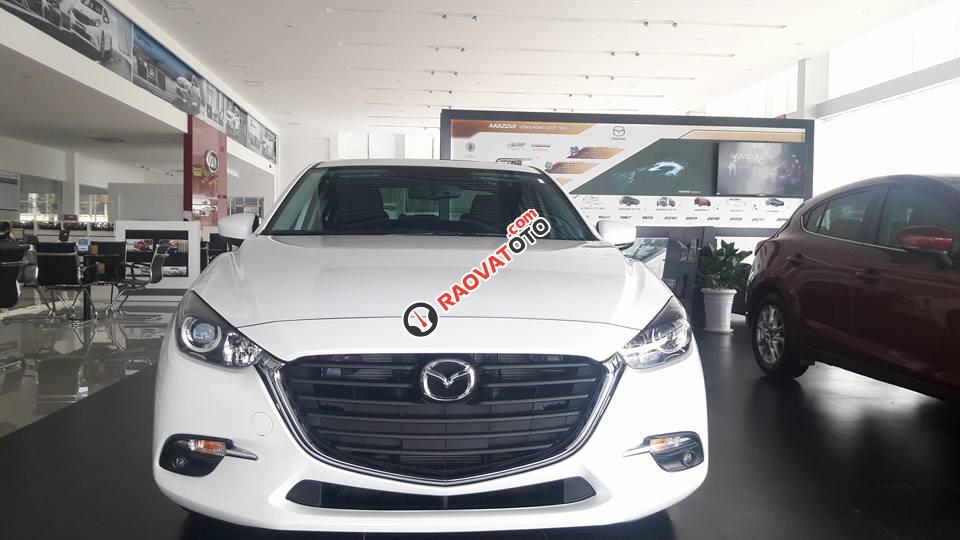 Mazda Bình Phước - Bán xe Mazda 3 phiên bản mới 2018- LH: 0938.907.837-0