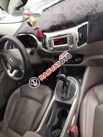 Cần bán Kia Sportage đời 2013, màu trắng-3