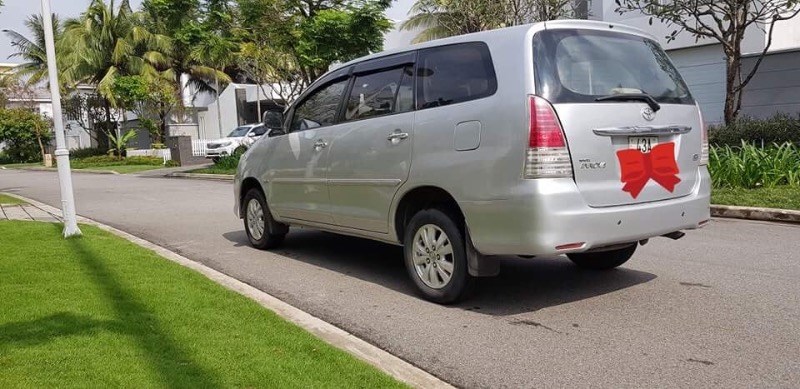 Bán Toyota Innova G đời 2011, màu bạc, nhập khẩu chính hãng, chính chủ-2