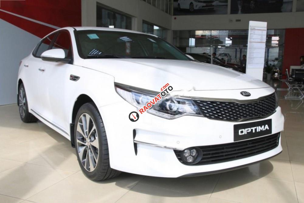 Bán Kia Optima đời 2018, màu trắng-1