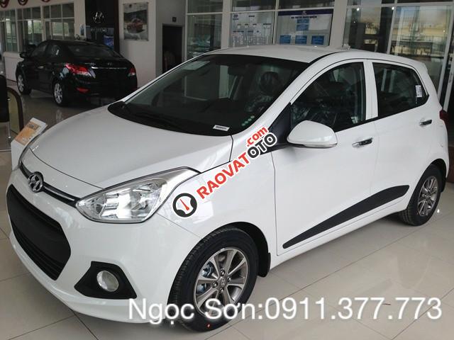 Cần bán xe Hyundai Grand i10 mới, màu trắng - LH Ngọc Sơn: 0911.377.773-22