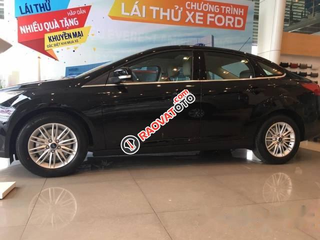 Bán Ford Focus 1.5L Ecoboost đời 2017, màu đen-0