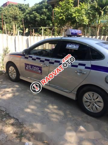 Bán xe Hyundai Avante 2014, màu bạc, 390tr-2