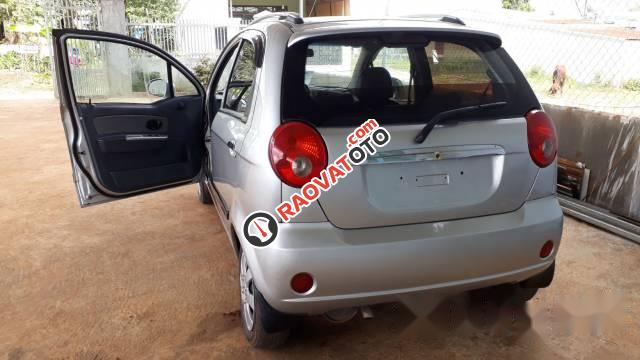 Bán Chevrolet Spark đời 2009, màu bạc chính chủ, giá 130tr-3