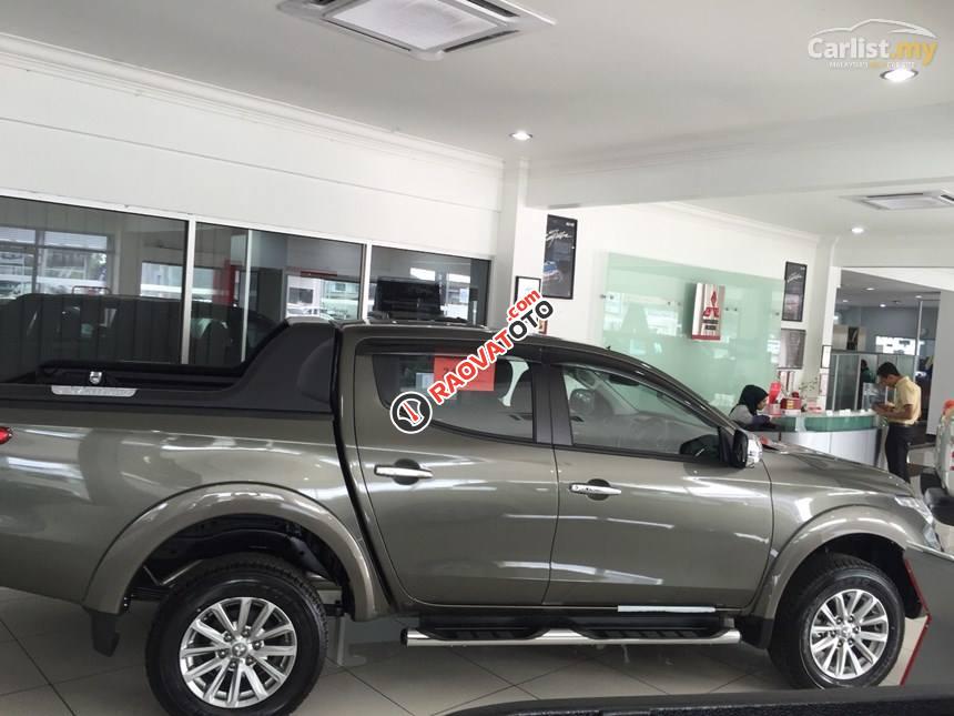 Bán xe Mitsubishi Triton 2018 tại Quảng Bình, đủ màu, khuyến mãi khủng - Hotline: 0911.37.2939-1