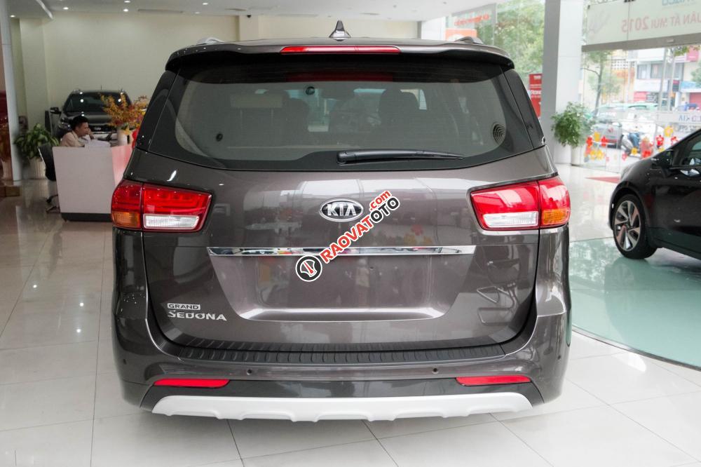 Cần bán Kia Sedona GATH năm 2018, màu nâu, hỗ trợ trả góp, LH: 0989.240.241-2