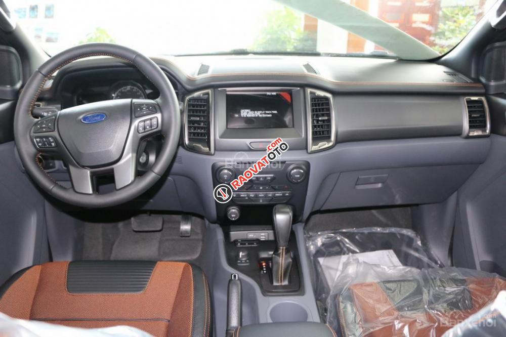 Bán Ford Ranger Wildtrak 3.2L 4x4 Navi, hỗ trợ vay 80%, kèm nhiều quà tặng giá trị-2