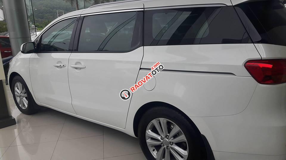 Bán Kia Sedona đời 2018 rẻ nhất đủ màu (máy xăng + dầu), trả góp tới 80% chỉ 380tr có xe, LH: 0947.371.548-1