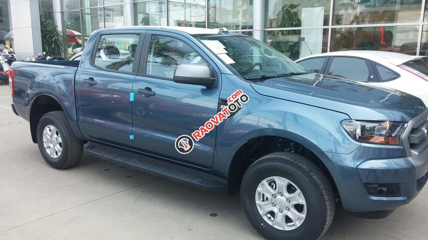 Ford Ranger XLS 2.2L 4x2MT giá sốc, đủ màu, giao xe ngay. Liên hệ: 0933.156.222-0