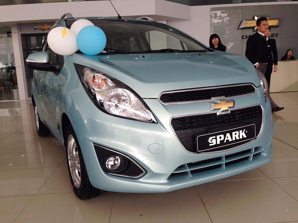 Cần bán xe Chevrolet Spark đời 2017, màu trắng, nhập khẩu chính hãng-4