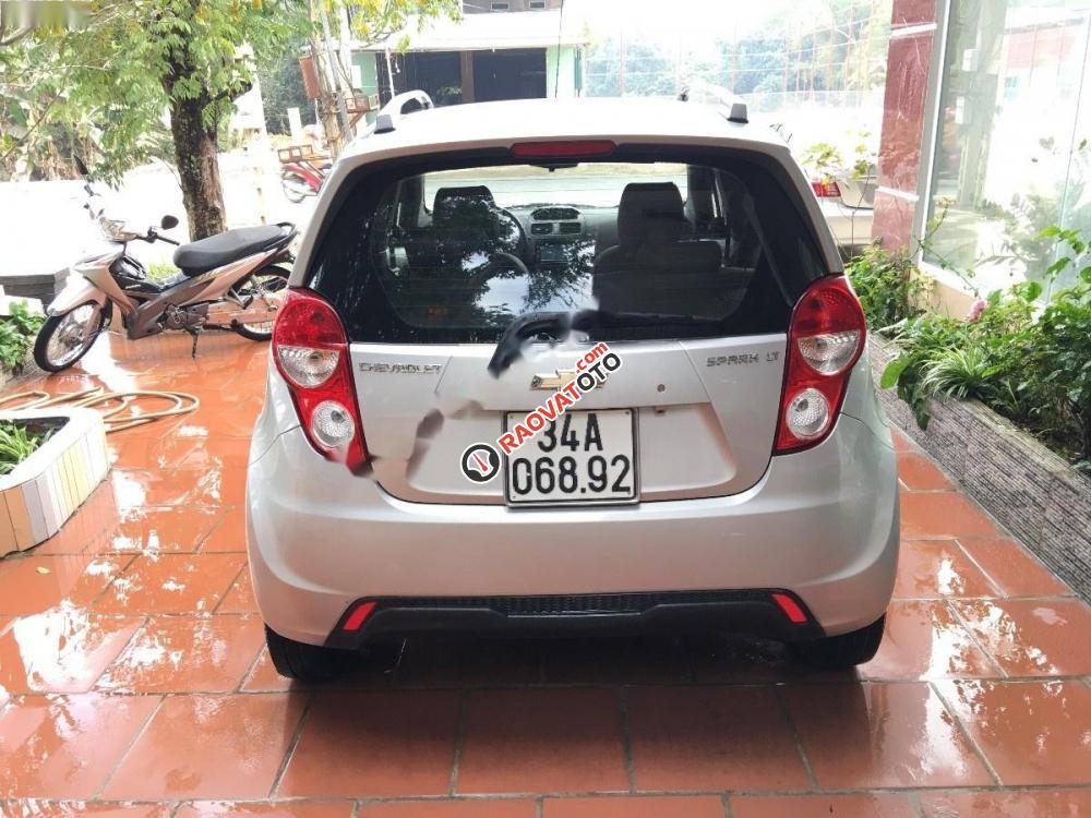 Bán Chevrolet Spark LT đời 2013, màu bạc-3