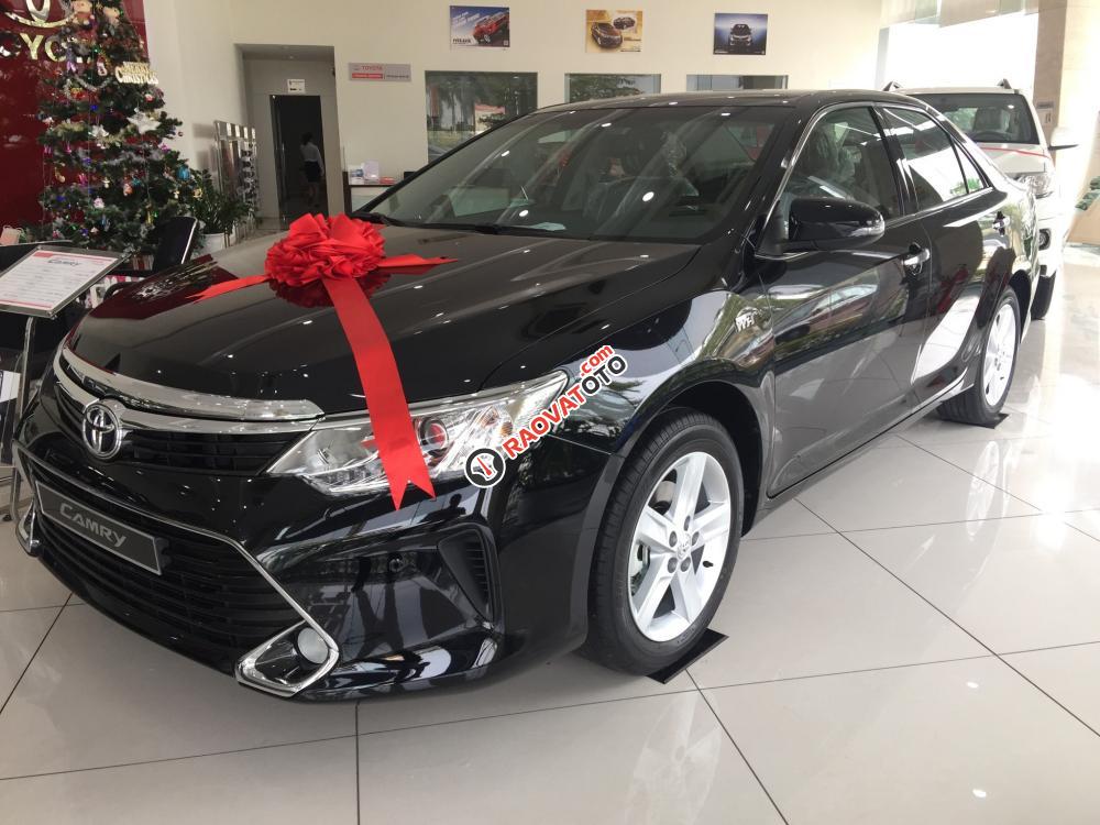 Toyota Hải Dương bán Camry 2017, đủ màu, giá tốt, hỗ trợ trả góp 80% (7 năm), lãi suất thấp - LH: 096.131.4444 Ms. Hoa-1