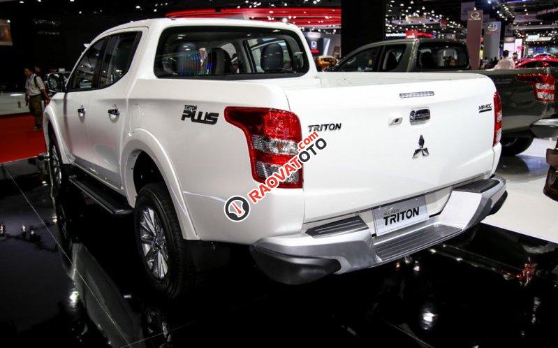 Bán Mitsubishi Triton, màu trắng, nhập khẩu, tại Đà Nẵng, liên hệ: Lê Nguyệt: 0911.477.123-7